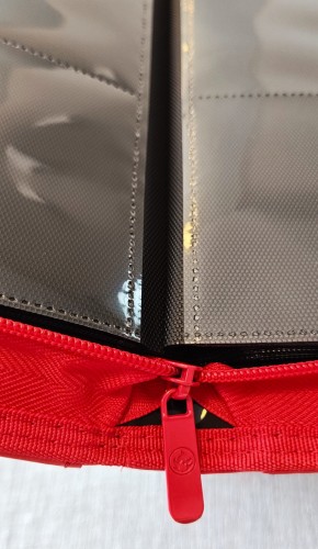 Ultra-PRO-binder-Elite-Series-Charizard-12-pocket-C